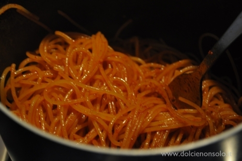 spaghetti con olio rosso