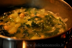  Zuppa di patate, ceci e spinaci 