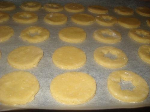 biscotti in preparazione