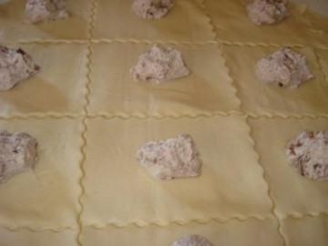 preparazione tortelli con pate